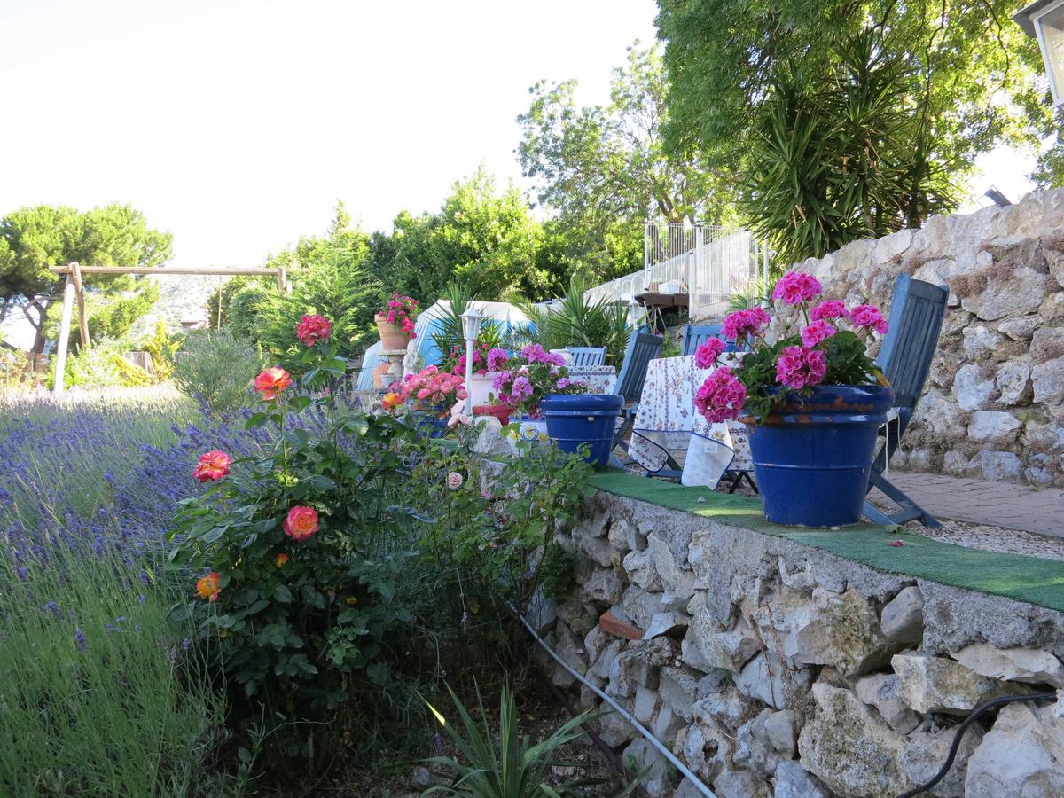 Hostellerie Aspremont Exterior photo
