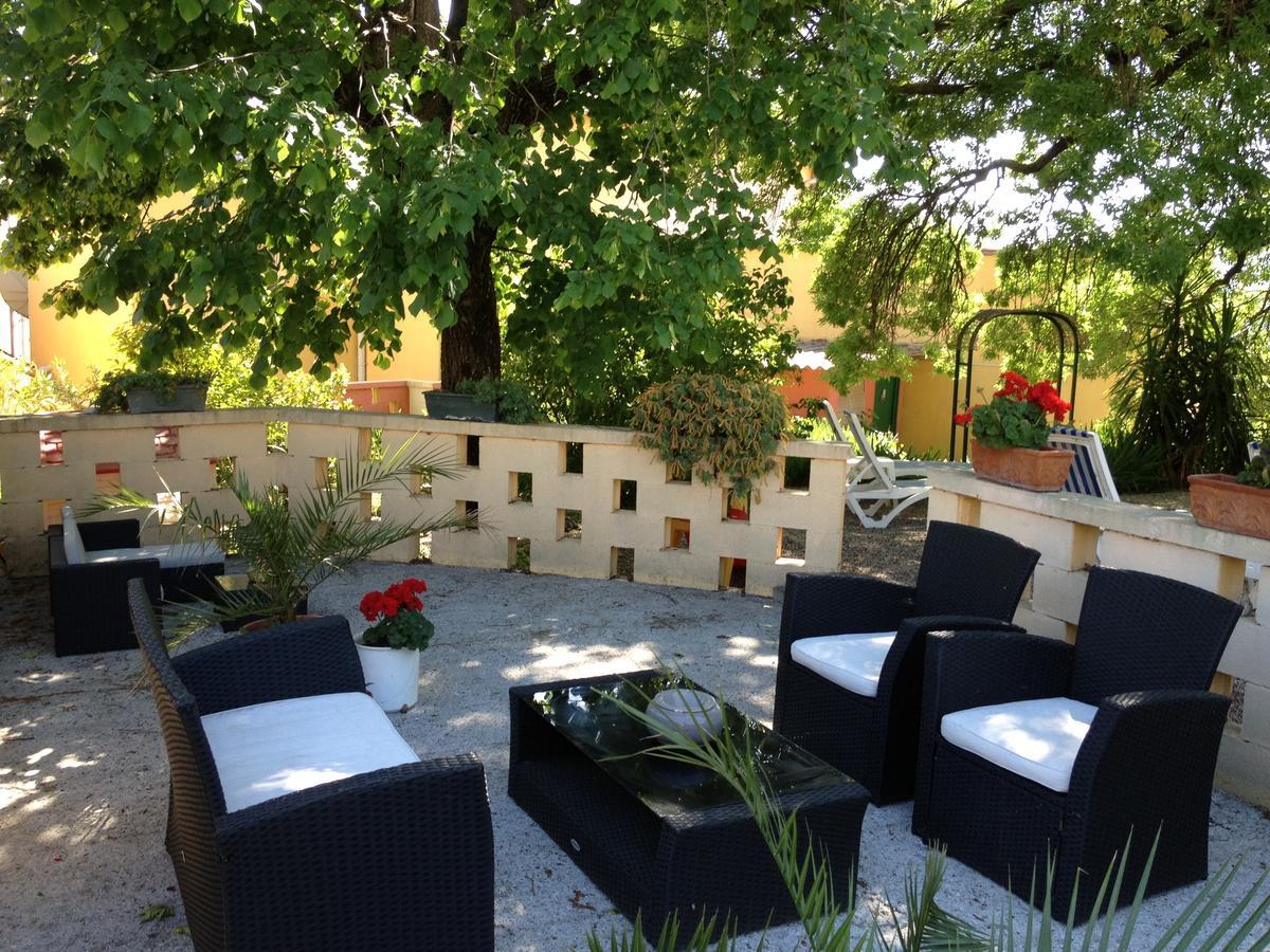Hostellerie Aspremont Exterior photo